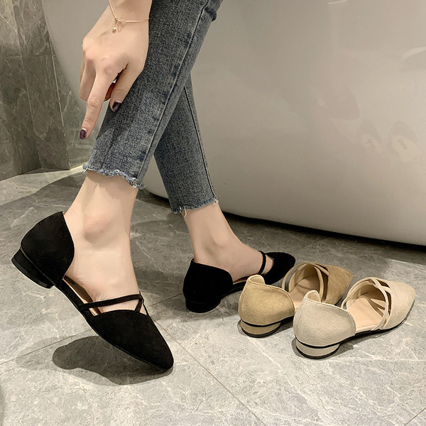 Seemisnahast naiste moodsad rihmadega sandaalid