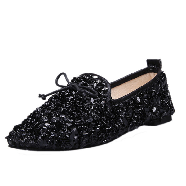 Sieviešu ikdienas apavi ar plakanu zoli un fliteriem