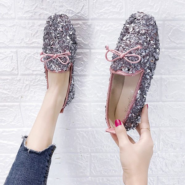 Sieviešu ikdienas apavi ar plakanu zoli un fliteriem