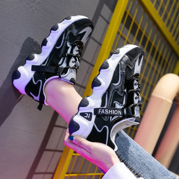 Rudenim piemērotas sieviešu ikdienas kedas ar raupju zoli