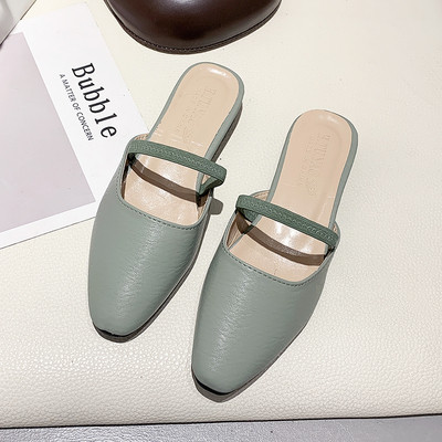 Moteriškos odinės šlepetės plokščiu padu ir dirželiu