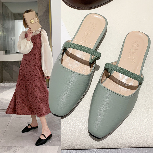 Moteriškos odinės šlepetės plokščiu padu ir dirželiu