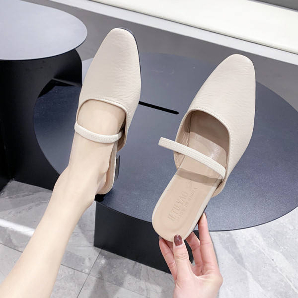 Moteriškos odinės šlepetės plokščiu padu ir dirželiu