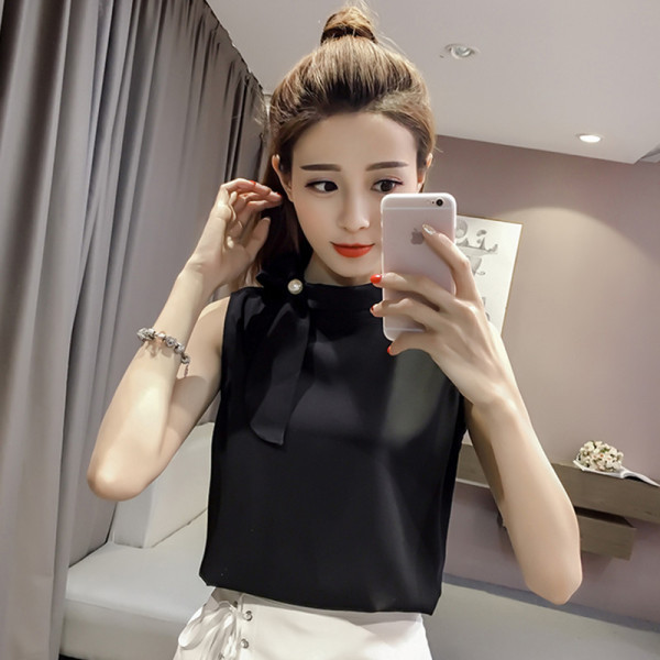 Stilingas moteriškas apatinis trikotažas su kaspinu ir plačiais petnešėlėmis