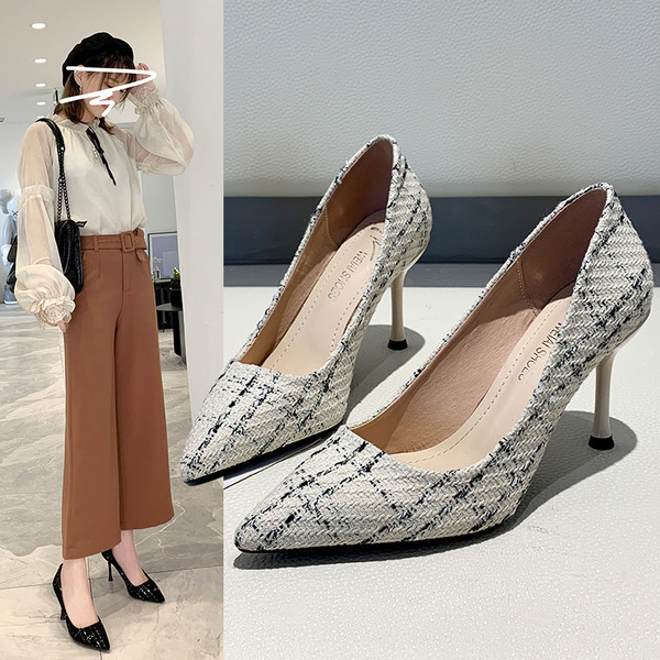 Ikdienas sieviešu apavi ar plāniem papēžiem - smails modelis