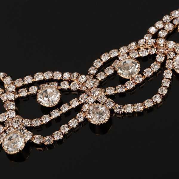 Elegants sieviešu sudraba un zelta kaklarotas un auskaru komplekts