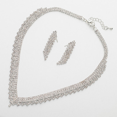 Elegantne naiste komplekt, mis sisaldab kaelakee ja kõrvarõngaid