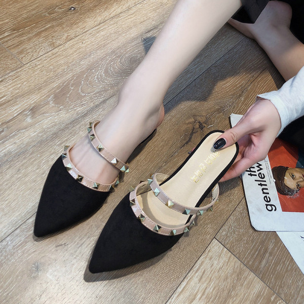 Sieviešu modernas čības ar ādas lencēm un zemu papēdi