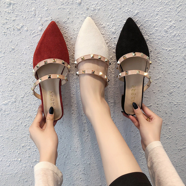 Sieviešu modernas čības ar ādas lencēm un zemu papēdi