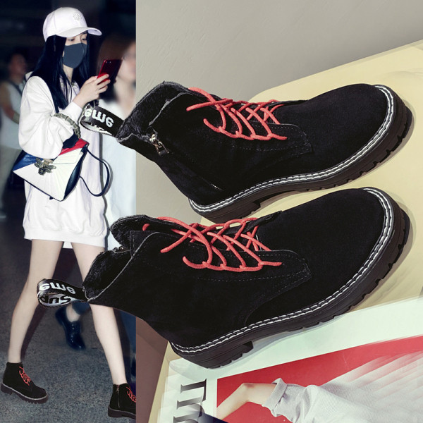 Велурени дамски боти с равна подметка и цветни връзки 