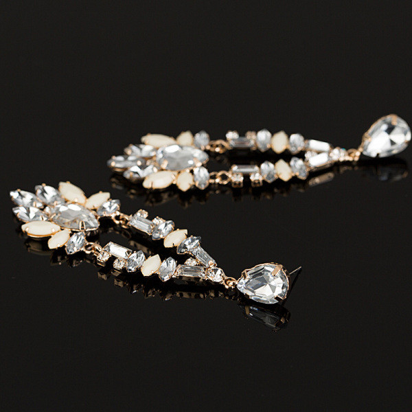 Stilīgi sieviešu auskari ar baltiem un sudraba akmeņiem