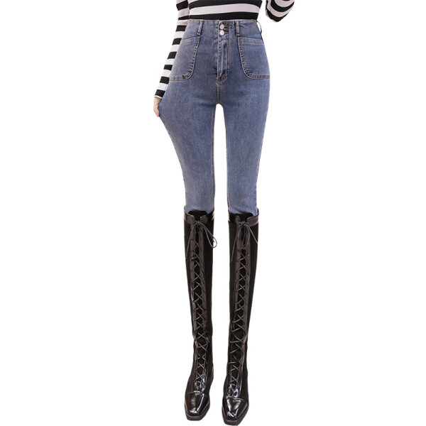 Női farmer Vékony modell gombokkal és zsebekkel