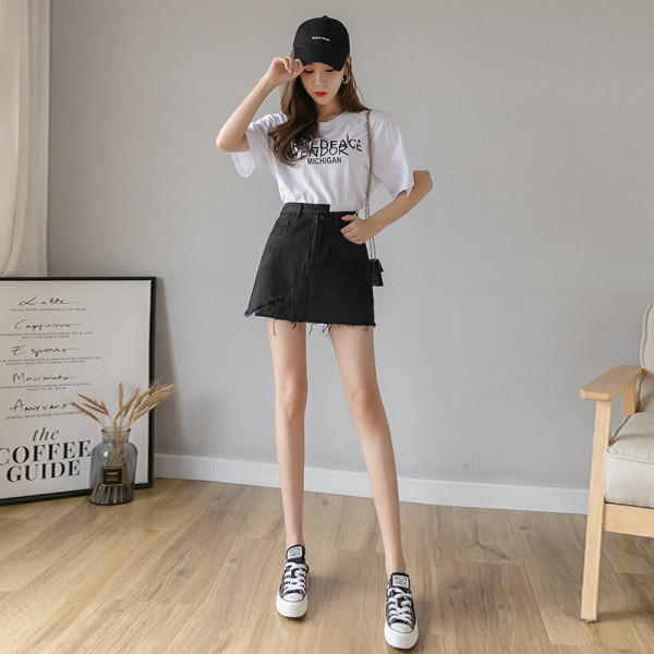 Trumpas moteriškas asimetriškas sijonas aukštu juosmeniu