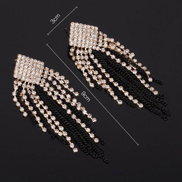 Elegáns női fülbevaló ezüst kövekkel