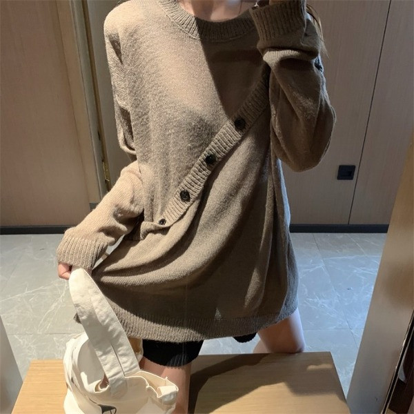 Широка дамска пролетна блуза с копчета 