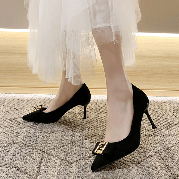 Pantofi casual dama cu decor metalic si tocuri inalte