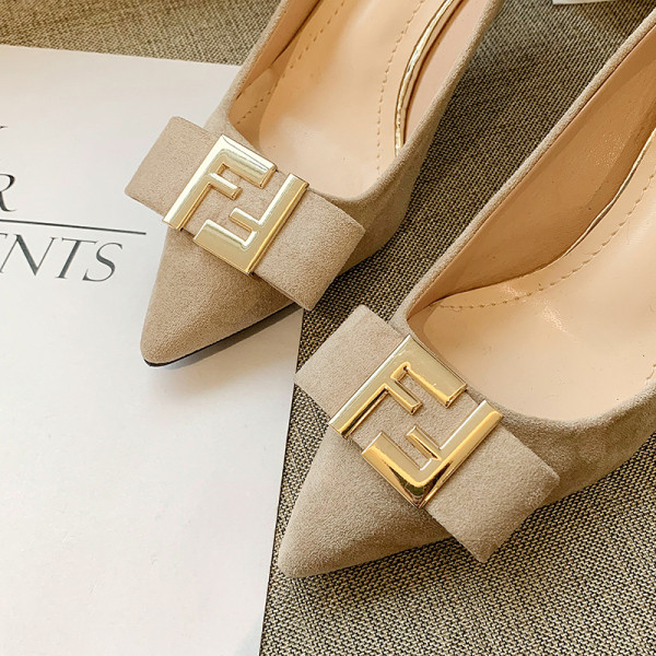 Pantofi casual dama cu decor metalic si tocuri inalte