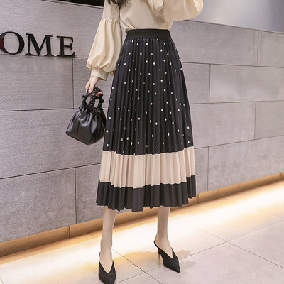 Kivágott modell hajtogatott női szoknya mintával