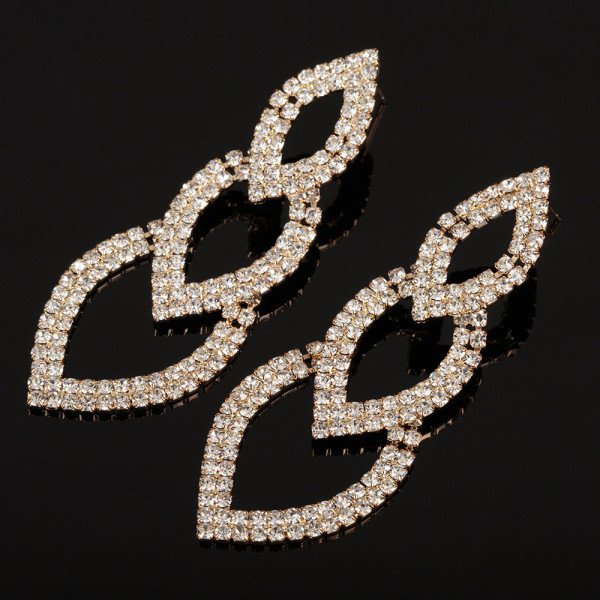 Stílusos női lógó fülbevaló ezüst kövekkel