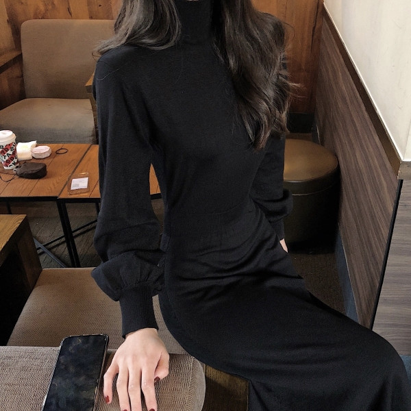 Дамска актуална дълга рокля с поло яка 