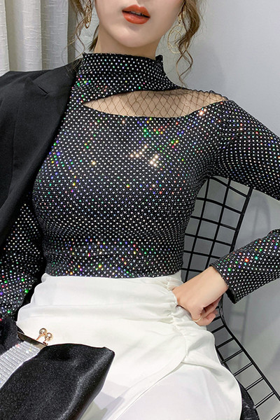 Дамска лъскава блуза с полу-висока яка и дълъг ръкав