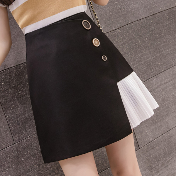 Актуална дамска къса пола с копчета