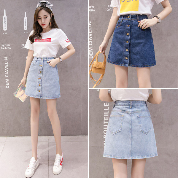 Модерна дамска къса дънкова пола с копчета 