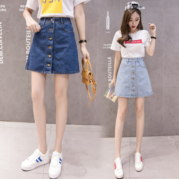 Модерна дамска къса дънкова пола с копчета 