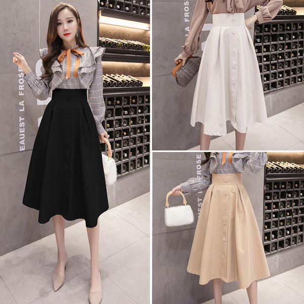 Elegáns női szoknya gombokkal - szabású modell