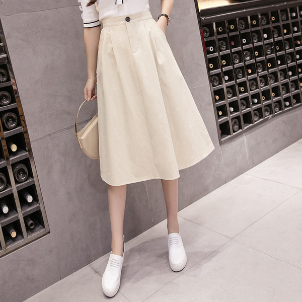 Спортно-елегантна дамска пола с висока талия - разкроен модел