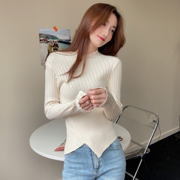 Вталена дамска асиметрична блуза 