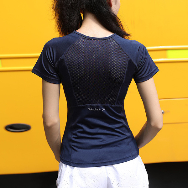 Moteriški sportiniai marškinėliai trumpomis rankovėmis iš greitai džiūstančio ir kvėpuojančio audinio