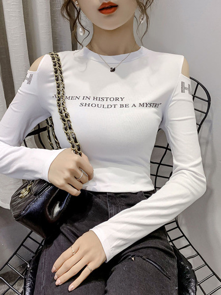 Ежедневна дамска блуза с голи рамене и надпис