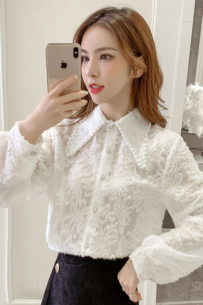 Stiilne naiste särk klassikalise krae ja dekoratiivpärlitega