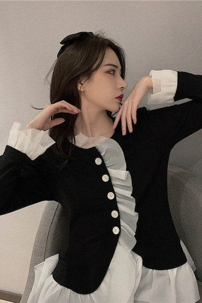 Retro moteriški marškiniai su tiulio elementais ir sagomis