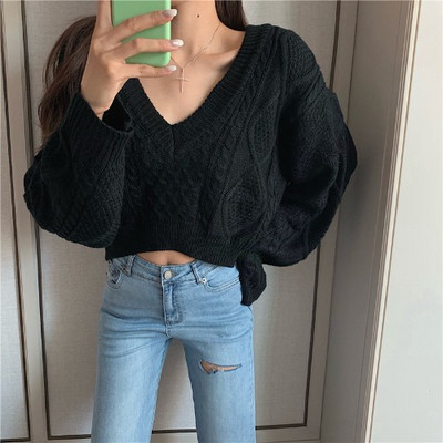 Lühike spitsikaelusega naiste kampsun