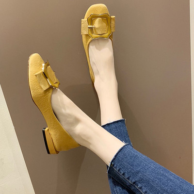 Sieviešu ikdienas apavi ar mākslīgās ādas sprādzi