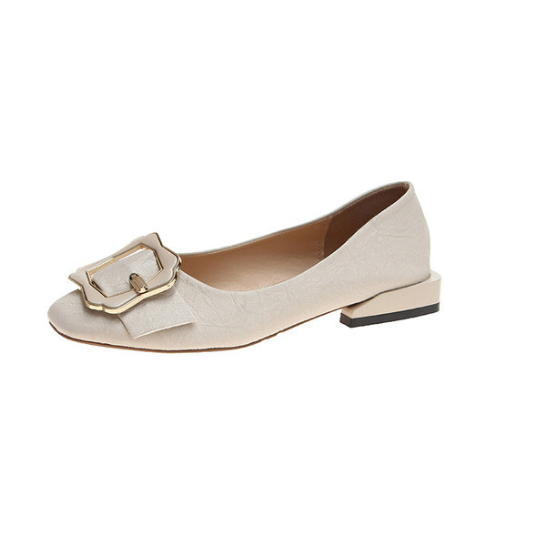 Sieviešu ikdienas apavi ar mākslīgās ādas sprādzi