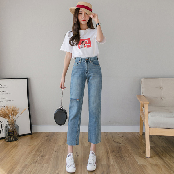 Lezser női farmer 9/10 hosszban, szakadt motívumokkal