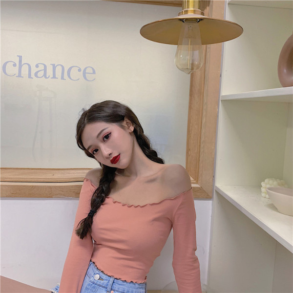 Moteriška laisvalaikio trumpa palaidinė pailgintomis rankovėmis