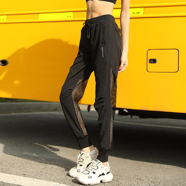 Sportinės ir laisvalaikio moteriškos kelnės su elastiniu juosmeniu ir tinkleliu