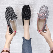 Sieviešu ikdienas apavi ar fliteriem un lenti