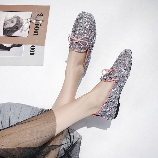 Sieviešu ikdienas apavi ar fliteriem un lenti