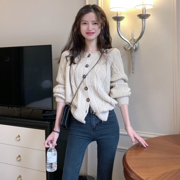 Ikdienas sieviešu jaka ar pogām