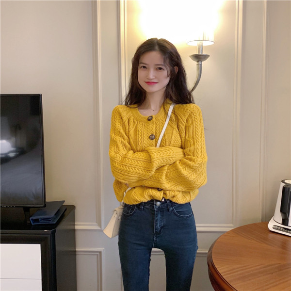 Ikdienas sieviešu jaka ar pogām