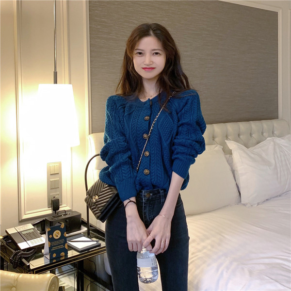 Ikdienas sieviešu jaka ar pogām