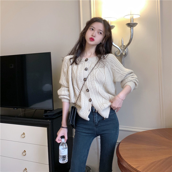 Ikdienas sieviešu jaka ar pogām