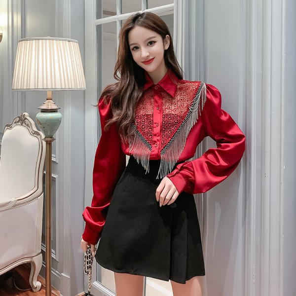 Cămașă modernă de damă cu guler și franjuri clasice