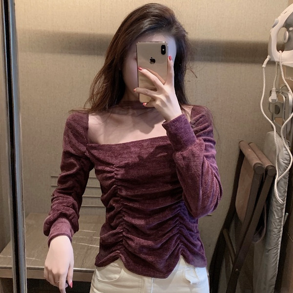 Modern női blúz, hosszú ujjal és szögletes nyakkivágással