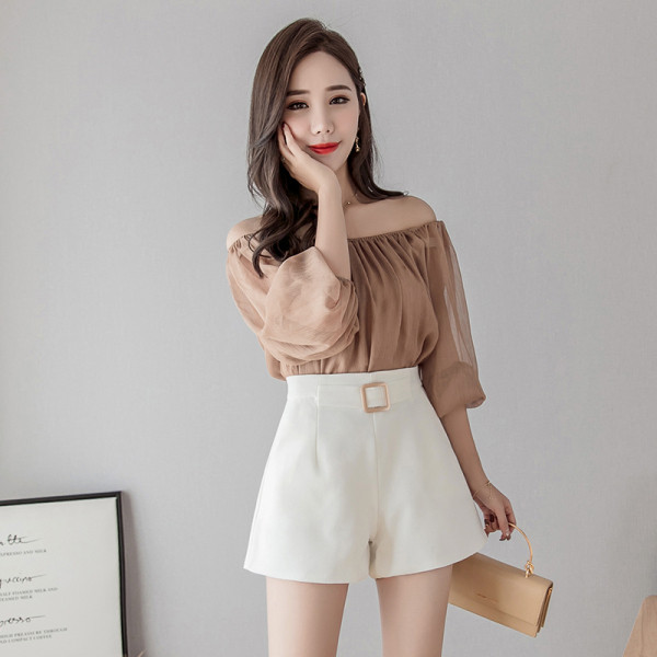 Elegantiški moteriški šortai su dirželiu